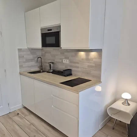 A Avec Terrasse Privee, Parking Et Climatisation Payants Apartmán