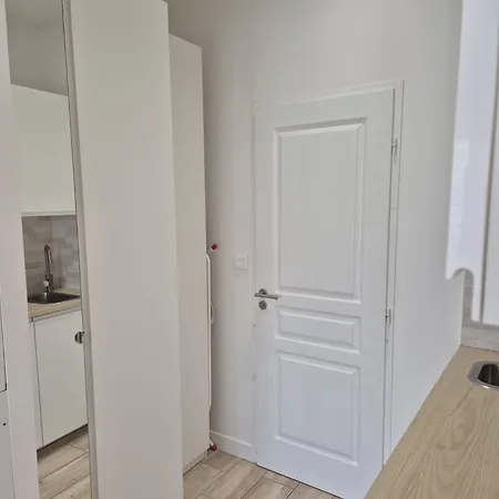 Apartmán A Avec Terrasse Privee, Parking Et Climatisation Payants